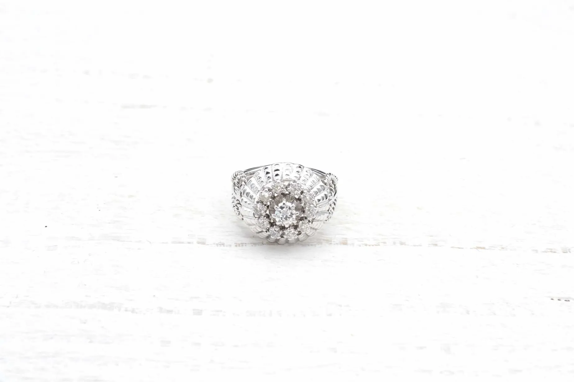 Bottazzi Blondeel Bague 1950 dôme diamants en or blanc 18k Online