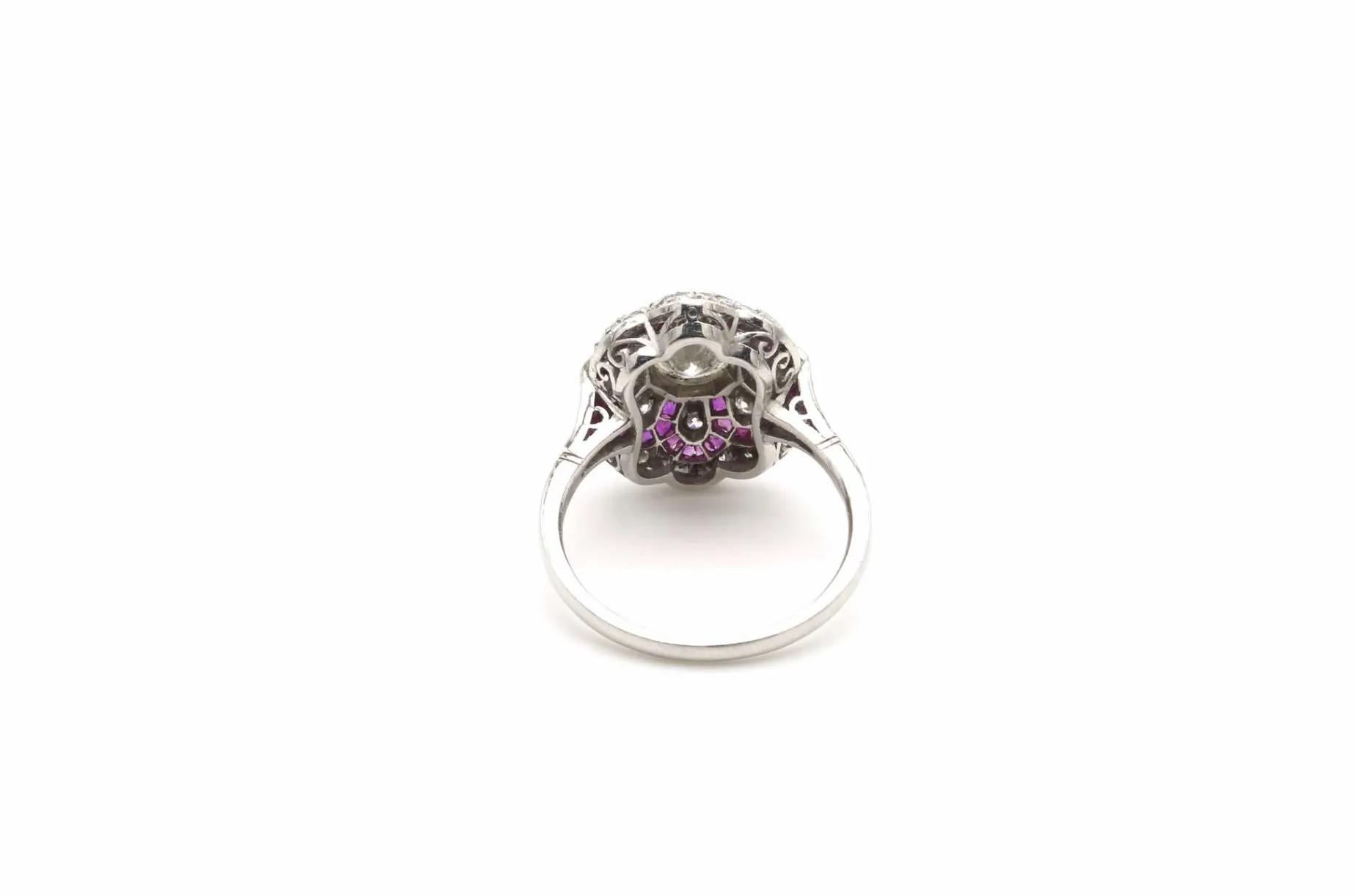 Bottazzi Blondeel Bague de style Art Déco rubis et diamants en platine Outlet