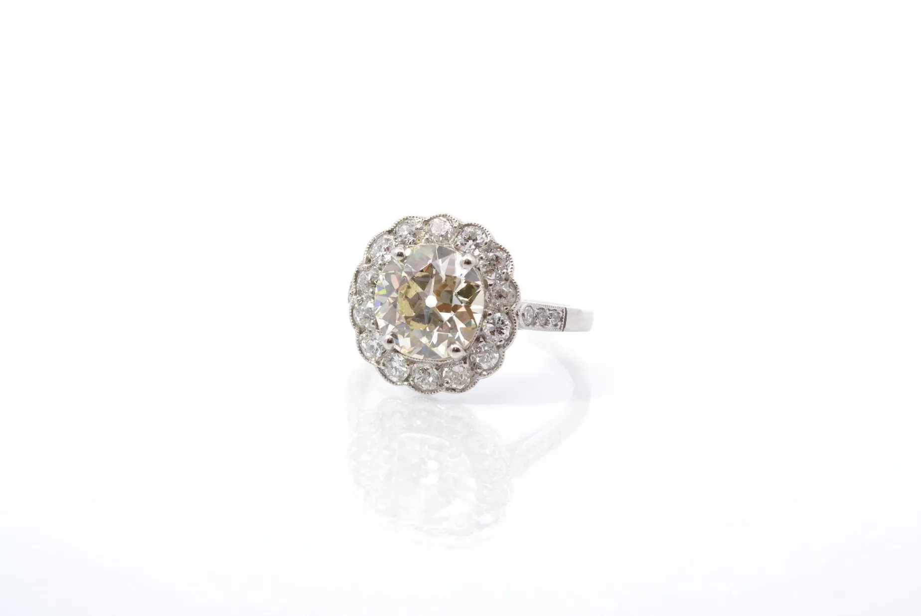 Bottazzi Blondeel Bague marguerite diamants de 2,44cts Discount