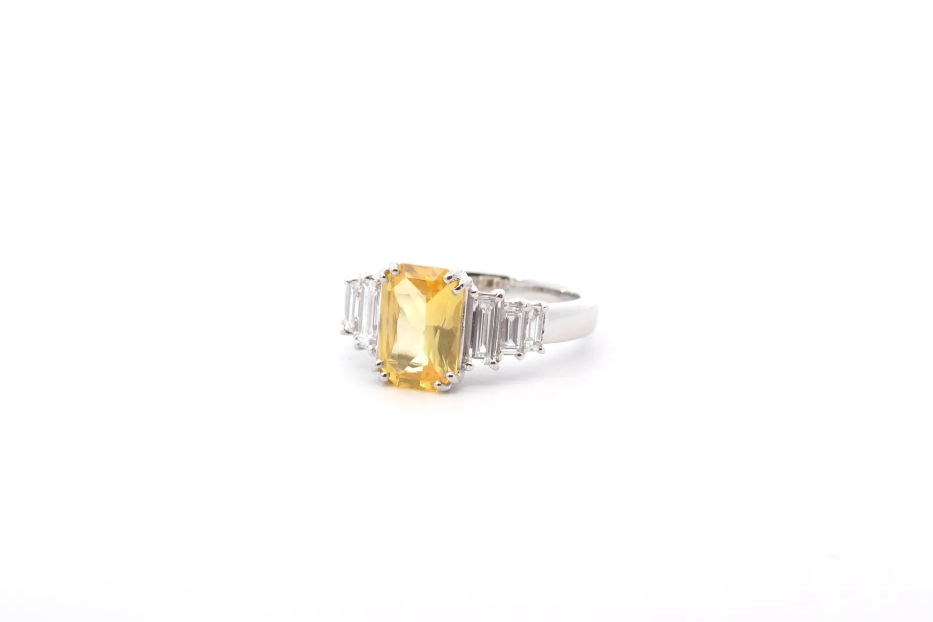 Bottazzi Blondeel Bague saphir jaune 2 cts et diamants Hot