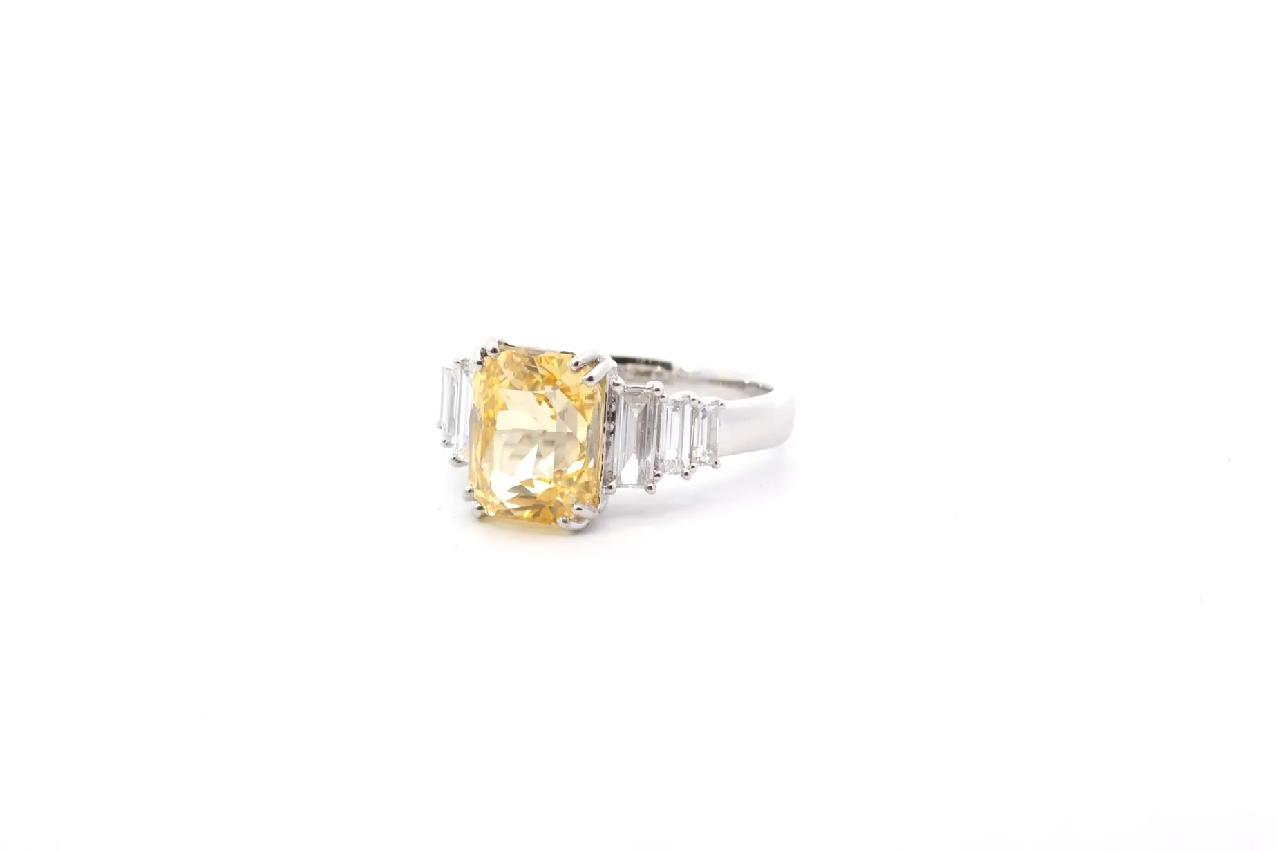 Bottazzi Blondeel Bague saphir jaune 5,18 cts et diamants Best Sale