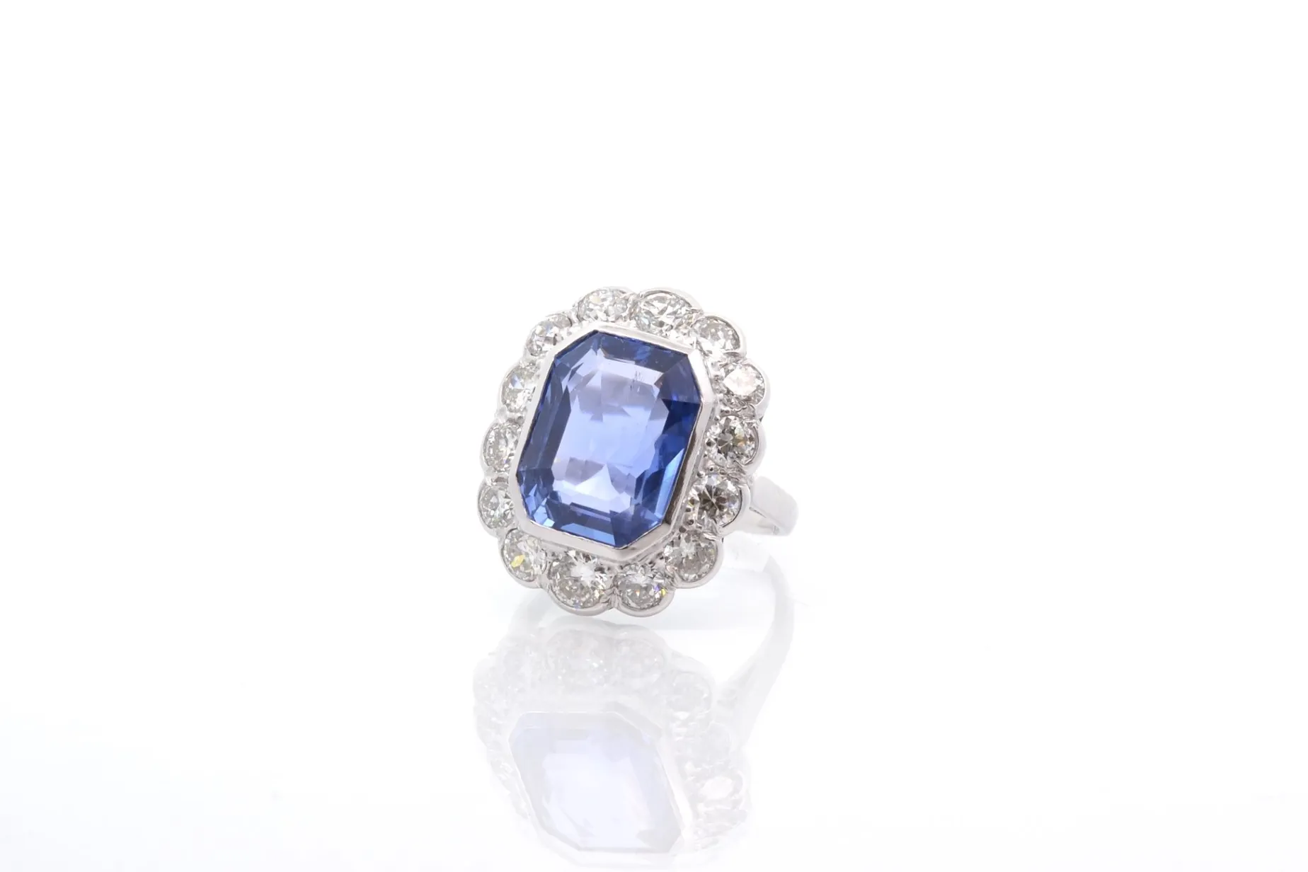 Bottazzi Blondeel Bague vintage saphir de 8,46 cts et diamants en platine Store