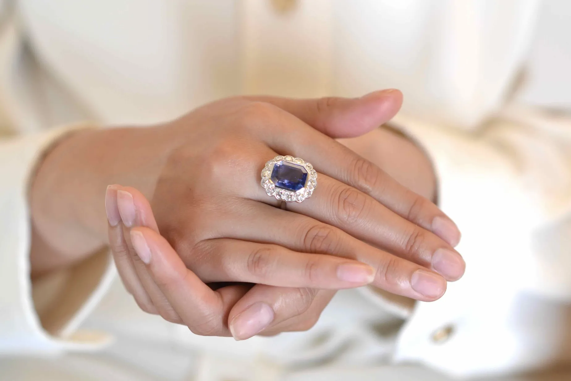 Bottazzi Blondeel Bague vintage saphir de 8,46 cts et diamants en platine Store