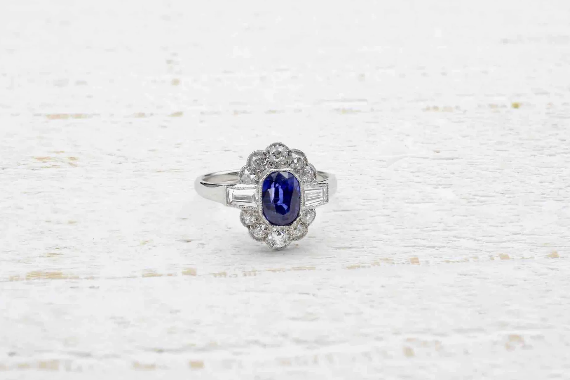 Bottazzi Blondeel Bague vintage saphir et diamants en platine Flash Sale