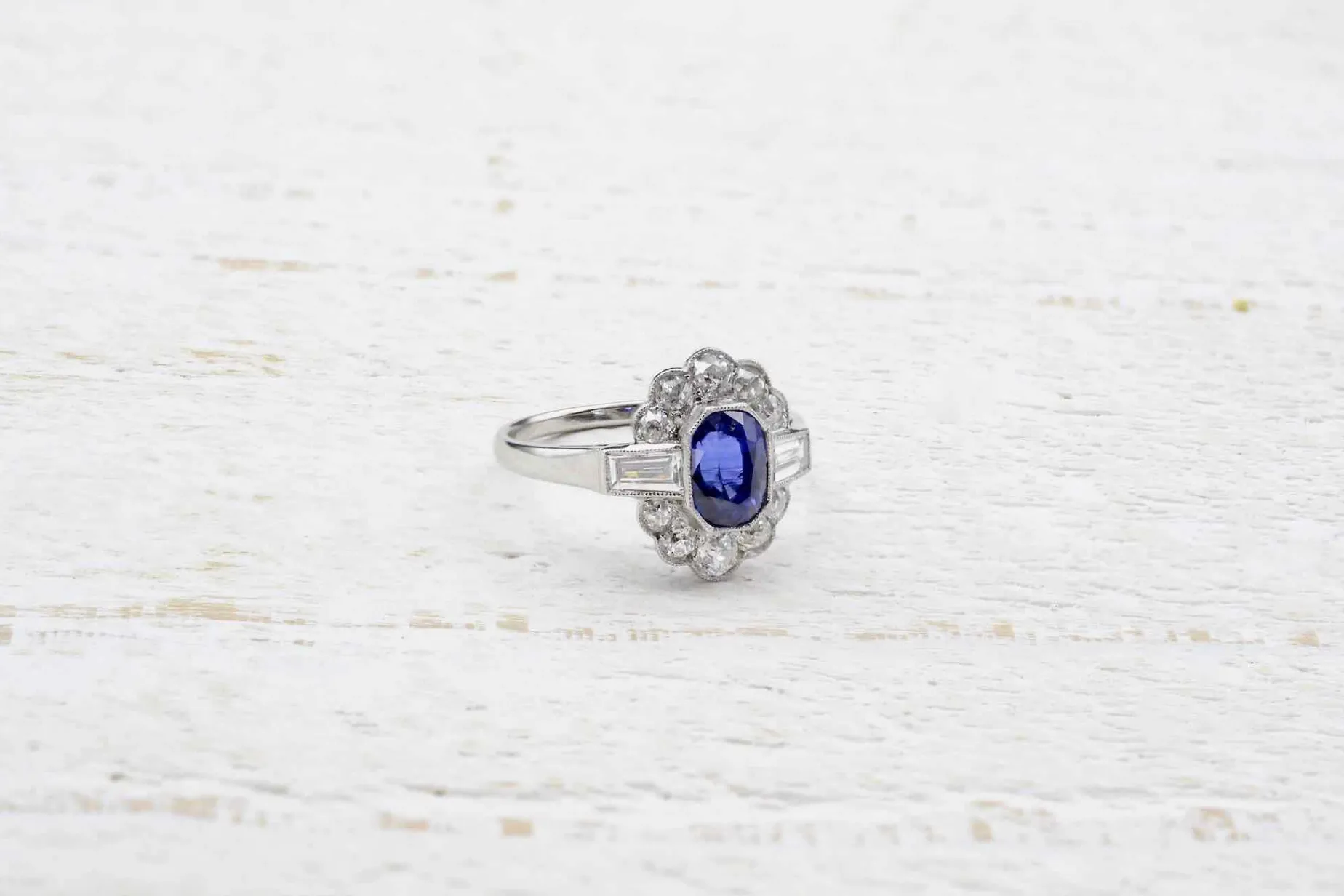Bottazzi Blondeel Bague vintage saphir et diamants en platine Flash Sale