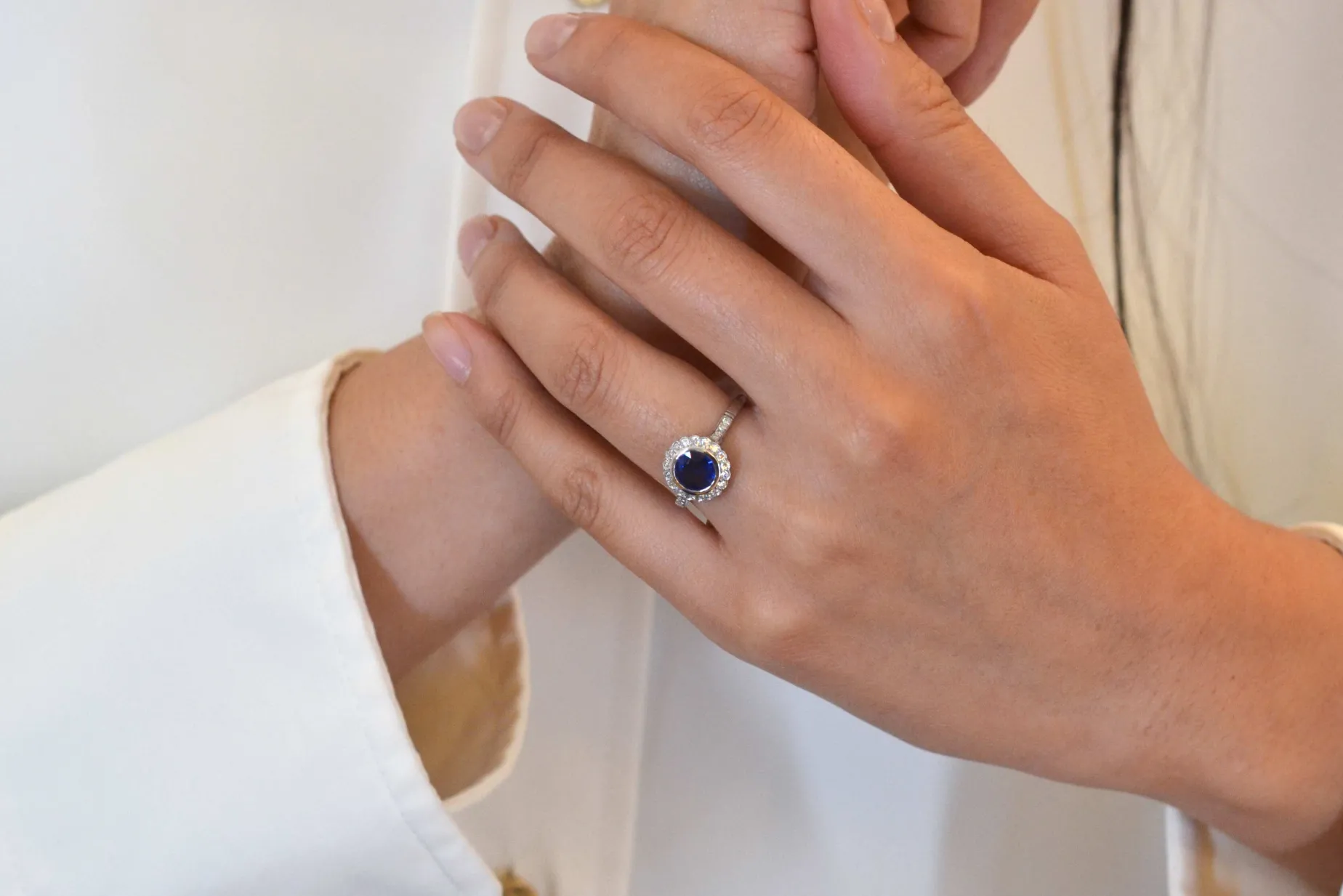 Bottazzi Blondeel Bague vintage saphir et diamants en platine Hot