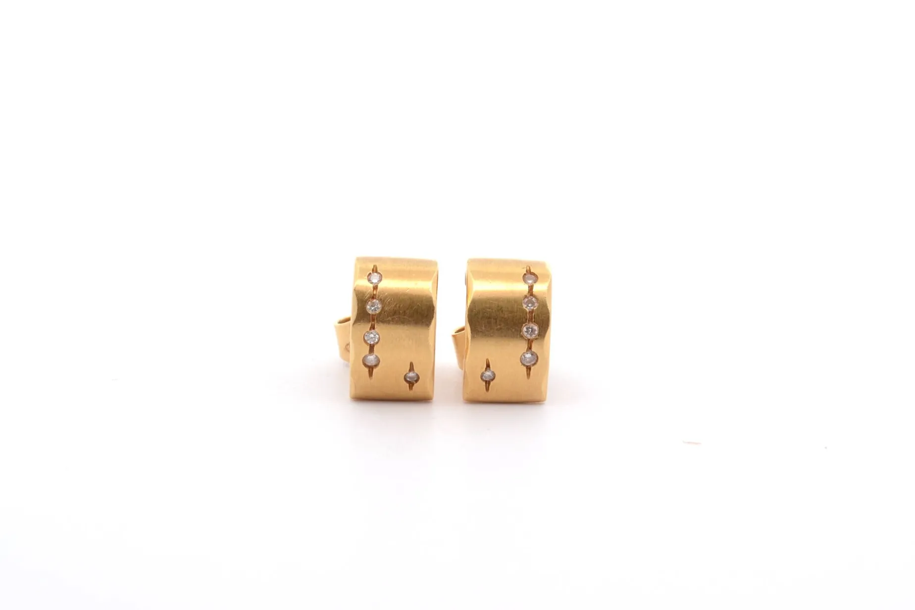 Bottazzi Blondeel Boucles d’oreilles H. Stern en or 18k et diamants Clearance