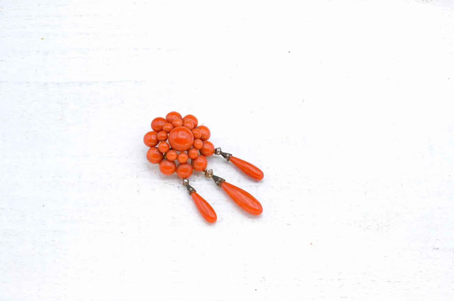 Bottazzi Blondeel Broche fin 19e corail et diamants en or jaune 18k Outlet